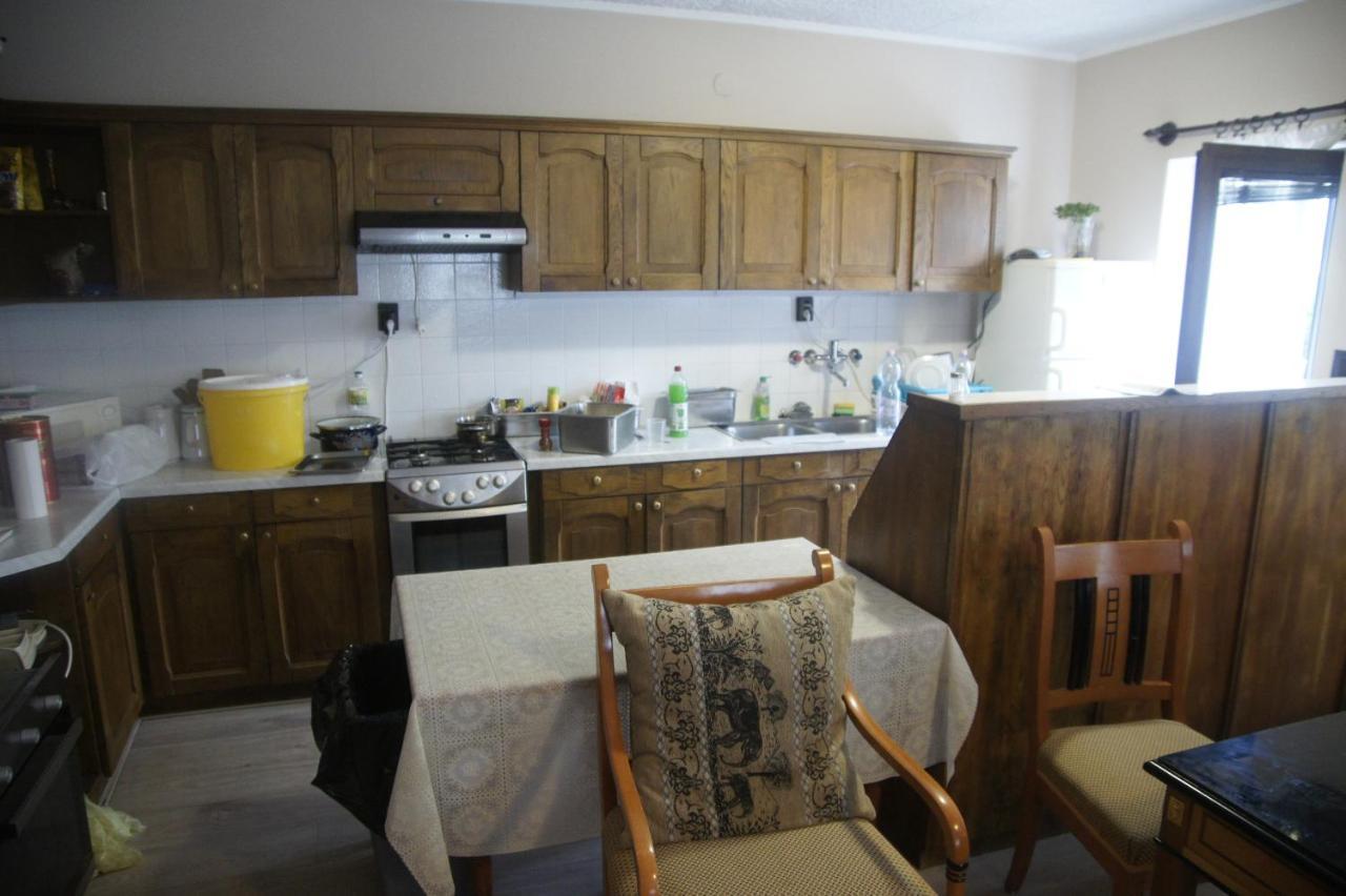 Szuzanna Fenyves Panzio Bed and Breakfast Siófok Esterno foto