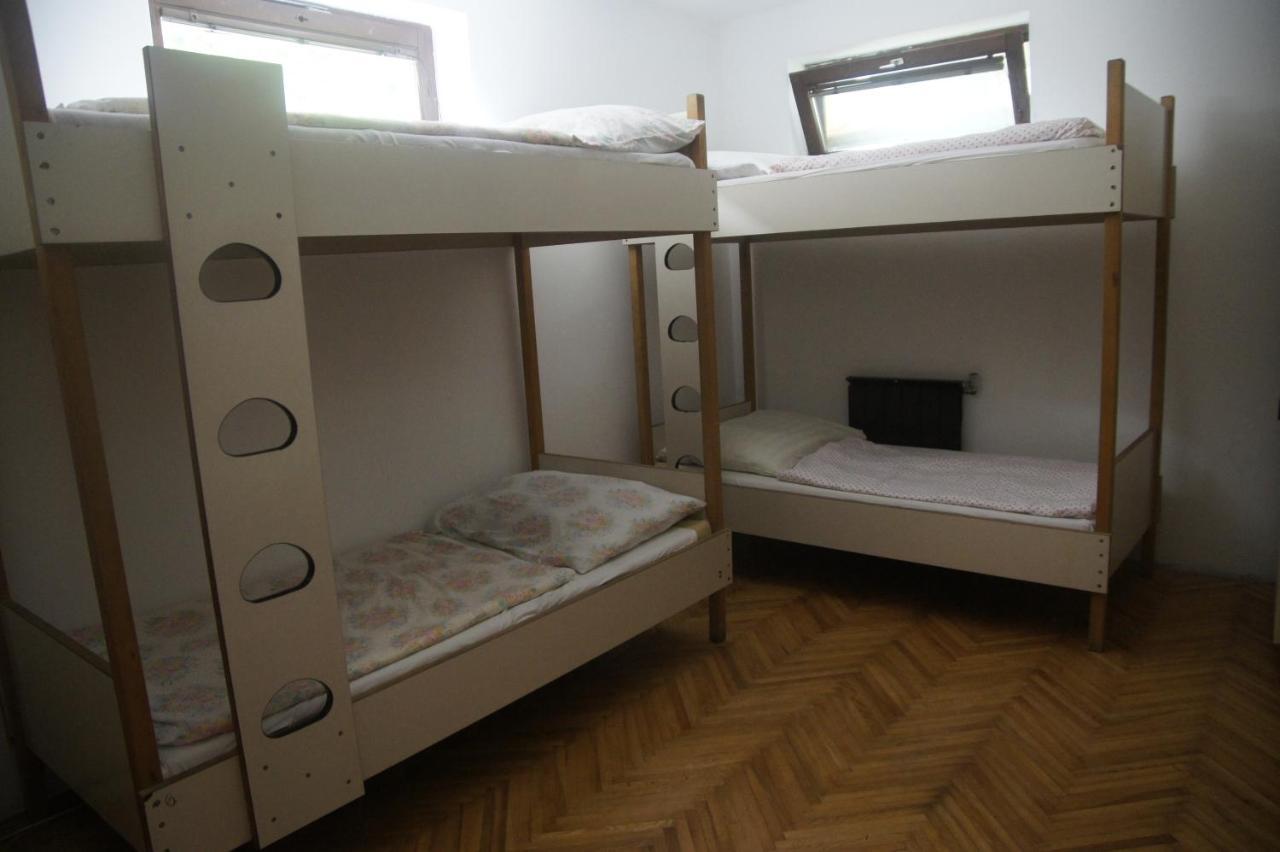 Szuzanna Fenyves Panzio Bed and Breakfast Siófok Esterno foto
